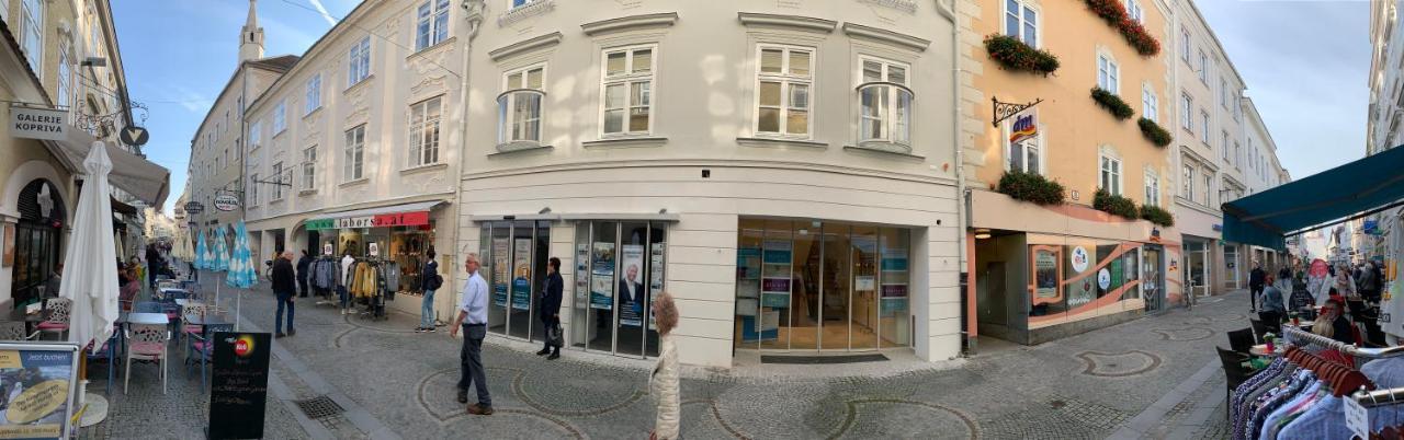 Appartamento Penthouse Maxfux Direkt In Der Fussgaengerzone 130M2 Krems an der Donau Esterno foto